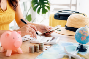 Gestiona tus finanzas este julio para disfrutar unas vacaciones sin deudas